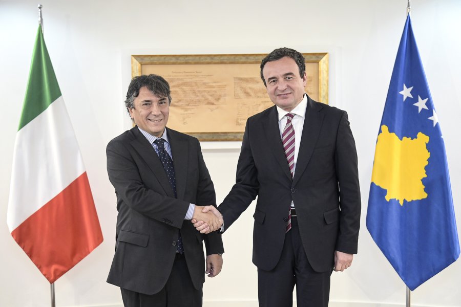 Kurti pret në takim ambasadorin e ri të Italisë, diskutojnë për thellimin e bashkëpunimit në shumë fusha