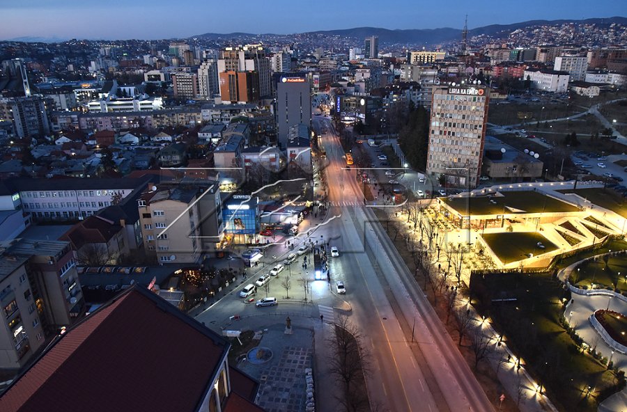 Mbi 150 guida në Kosovë, asnjë e licencuar