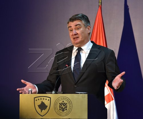 Presidenti kroat për armatosjen e Serbisë: Ata po furnizohen edhe me armë sulmi, kjo më shqetëson