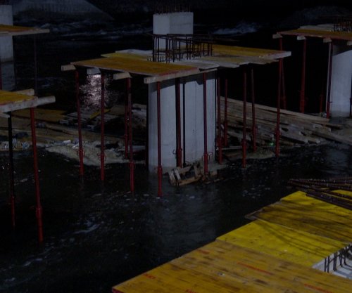 Mujka: Dëmi nga vërshimet në punishten e urës mbi Ibër, nuk u bë nga dora e njeriut