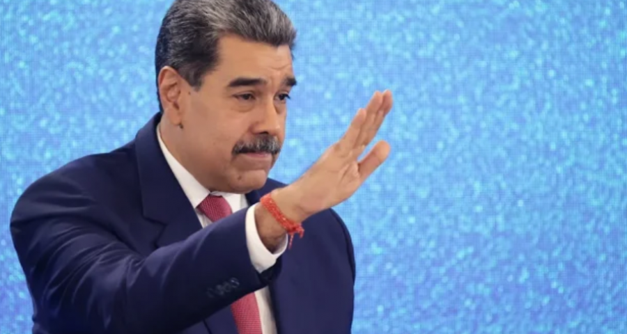 Venezuelë, Maduro bën thirrje për qetësi përballë lajmeve për një sulm të afërt të SHBA-së