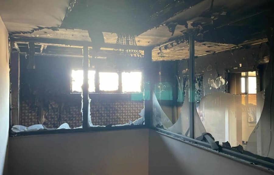 Raportohet se është përfshirë nga zjarri hoteli i deputetit të VV-së, Halil Thaçi