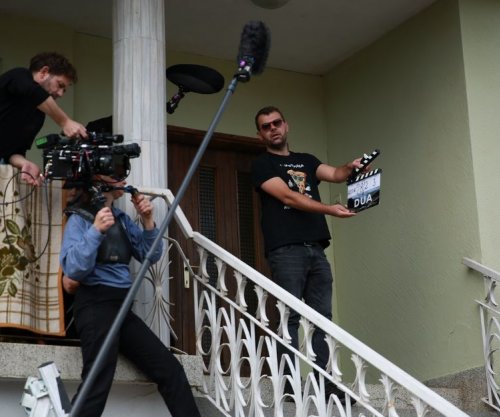 Mbyllet përkohësisht rruga “Eqrem Çabej” për xhirimet e filmit “Dua” nga Blerta Basholli