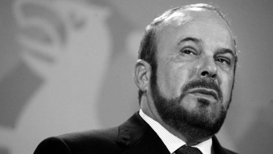 Foto e rrallë, ja si dukej Fatos Nano një vit para vdekjes