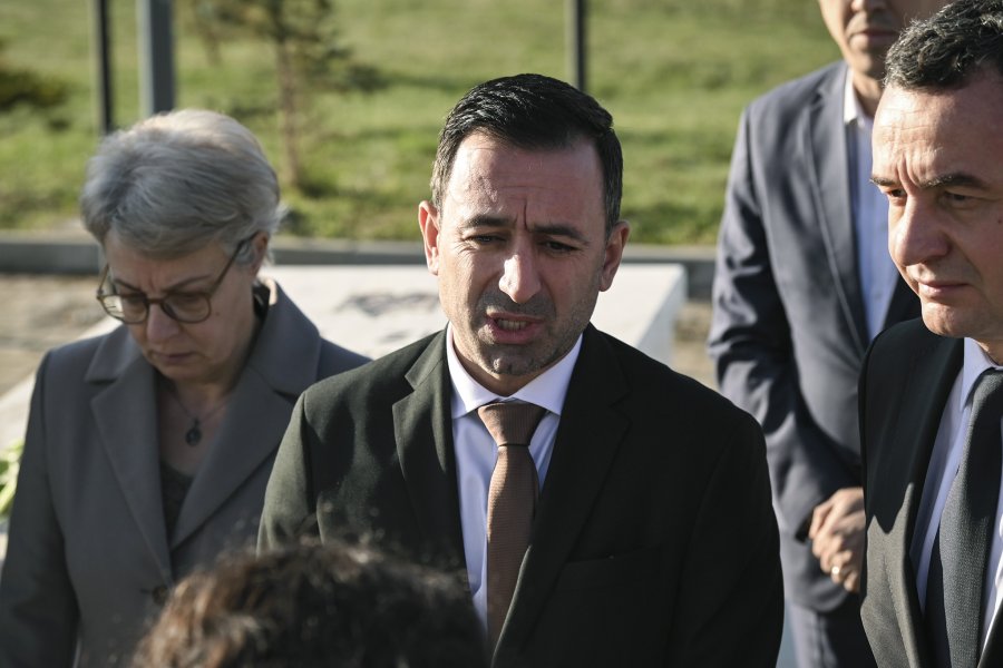 Basha vlerëson lartë sakrificën e heronjve Zhitia dhe Fazliu