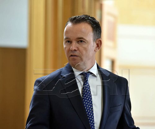 Koalicioni mes PDK-së e LDK-së në Mitrovicë, Peci reagon menjëherë