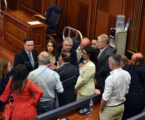 Abdixhiku: LDK-ja nuk bëhet pjesë e shfaqjeve parlamentare të një pushteti në ikje