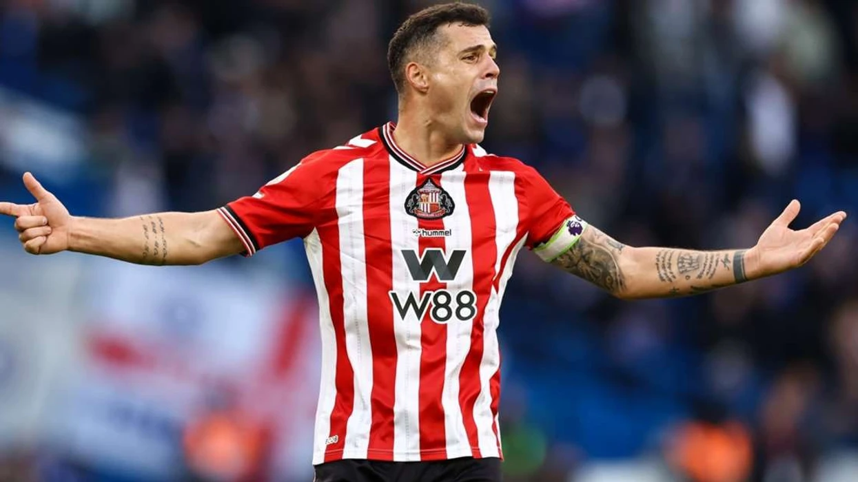 Granit Xhaka shënon golin e parë për Sunderlandin, çmend atmosferën në 'Stadiumin e Dritave'
