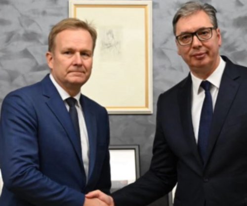 Vuçiqi në Bruksel me përfaqësuesin e BE-së: Asociacioni element kyç për zgjidhje të qëndrueshme