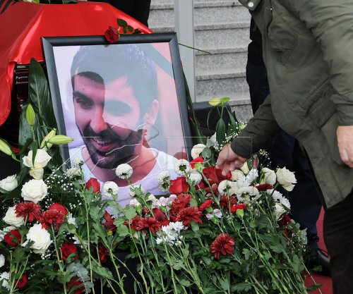 Moszbardhja e rastit të Astrit Deharit, Kurti: S’mund të bëhem prokuror e gjykatës, drejtësia shtyllë e ndarë pushteti