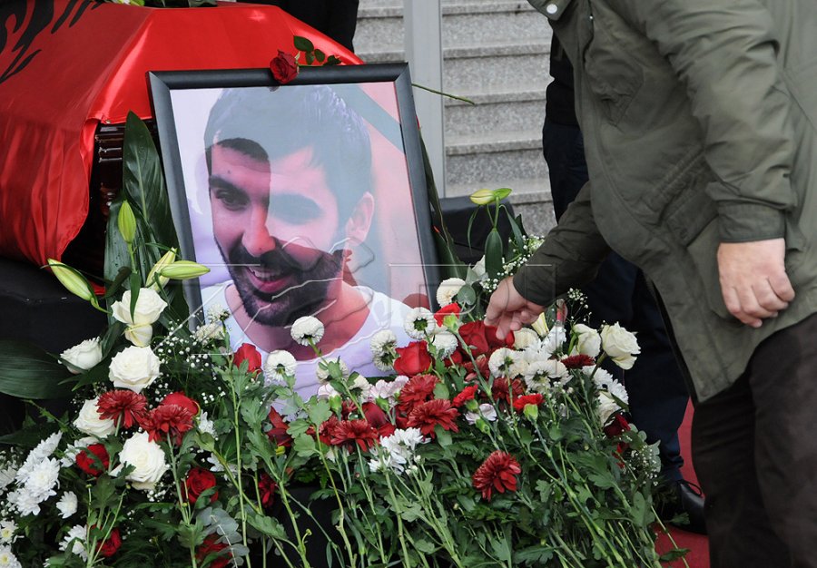 Moszbardhja e rastit të Astrit Deharit, Kurti: S’mund të bëhem prokuror e gjykatës, drejtësia shtyllë e ndarë pushteti