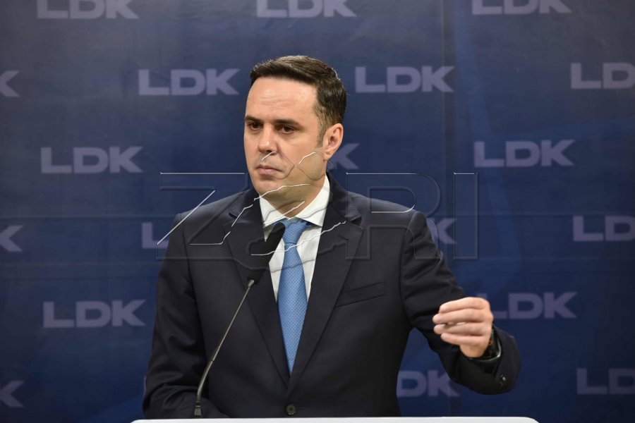 Bllokada në Prishtinë  Abdixhiku  Pengmarrja e kryeqytetit  akti më i rëndë i Kurtit