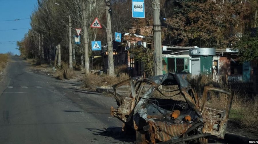 Afrika e Jugut do të hetojë se si 17 shtetas të saj u joshën për të luftuar në Ukrainë