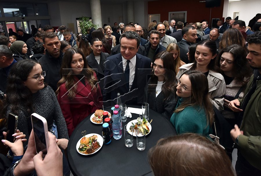 Cakolli: Ndarja e 100 eurove për studentë, keqpërdorim elektoral i parasë publike