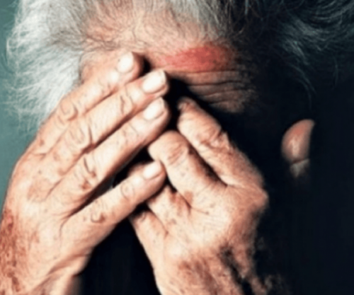 Një person në Kaçanik sulmon babanë, nënën dhe motrën e tij