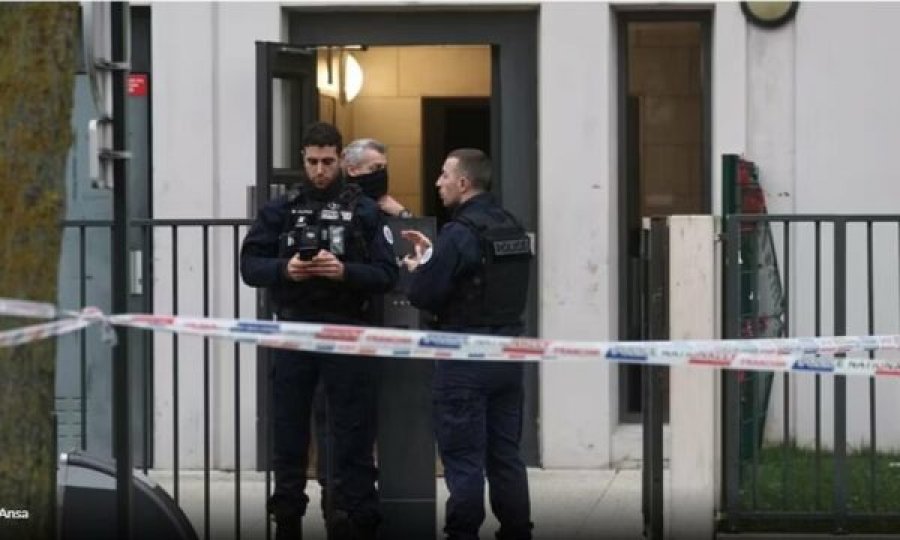 Franca parandalon atentat të mundshëm në Paris, arrestohen tri vajza të radikalizuara