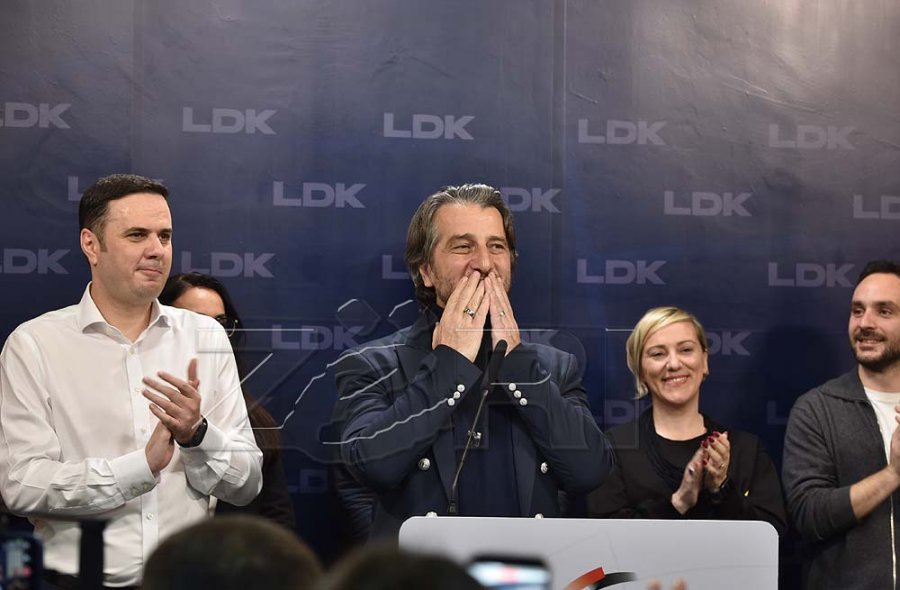 Rama shpall fitoren në Prishtinë: Sot është festa e unitetit dhe demokracisë