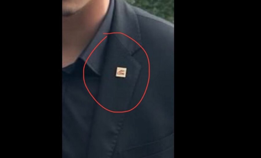 Sveçla polemizon me një qytetar që mbante logo të LDK së  i reagon Mustafa
