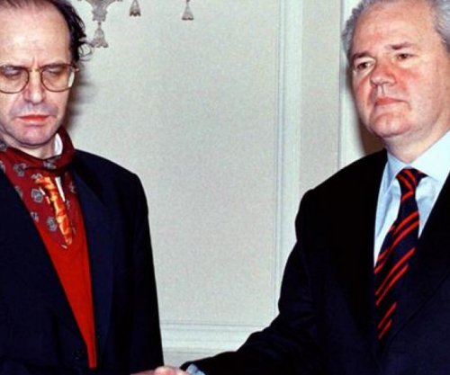 Hill: Isha skeptik për takimin Rugova - Millosheviq në Beograd