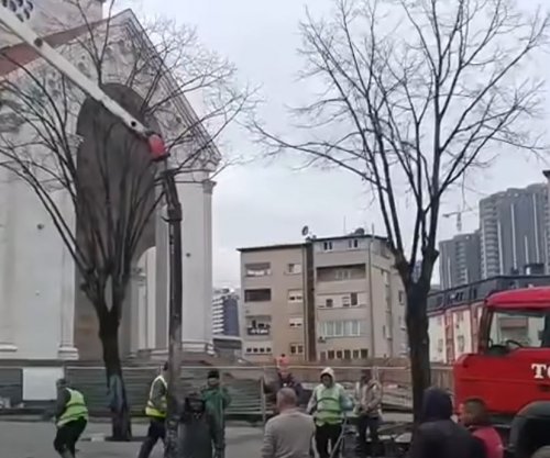 Rifillojnë punimet në sheshin “Xhorxh Bush”, Rama: Vazhdojmë me punë