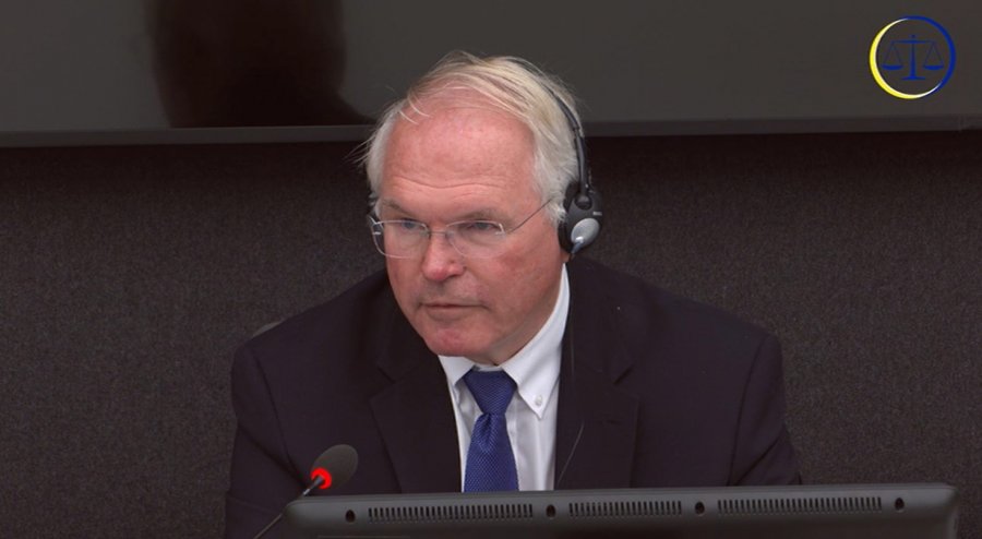 Hill: Në çështjen e Kosovës u përfshiva për herë të parë në maj 1998