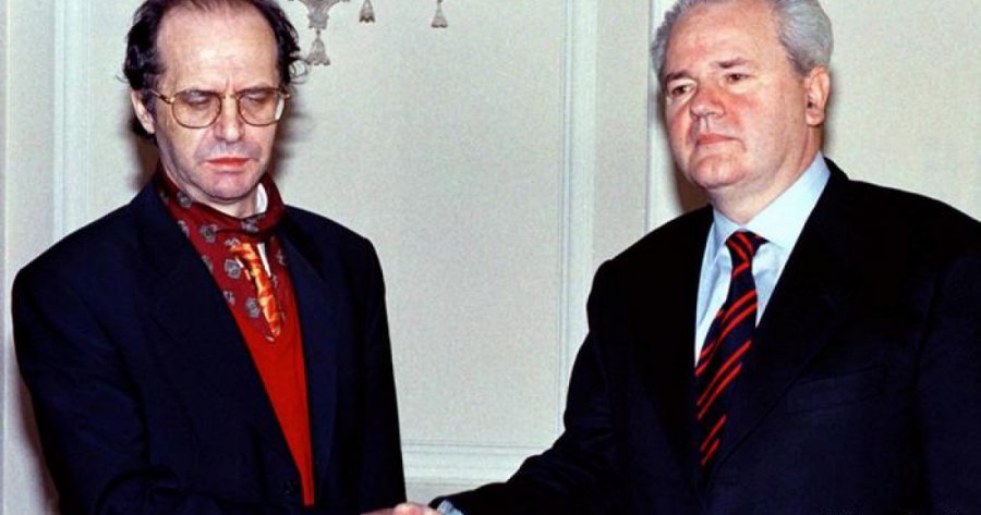 Hill: Isha skeptik për takimin Rugova - Millosheviq në Beograd