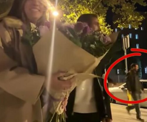 Çift i ri mbeti i habitur – bëri një video në rrugët e Barcelonës e papritur Messi iu shfaq pranë