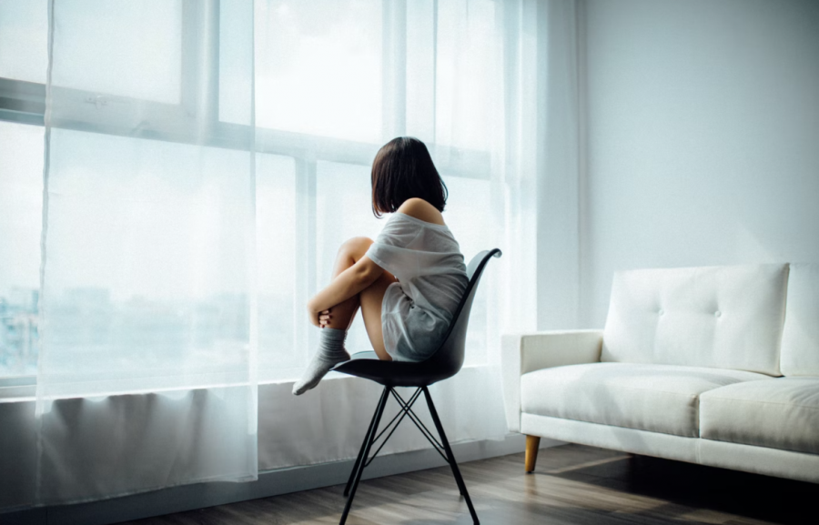 Si të dalloni ndryshimin midis depresionit dhe ankthit 