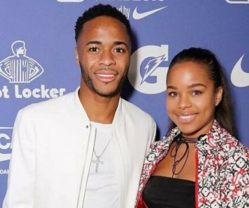 Familja e Sterling sheh tmerrin me sy, i hyjnë hajnat në shtëpi