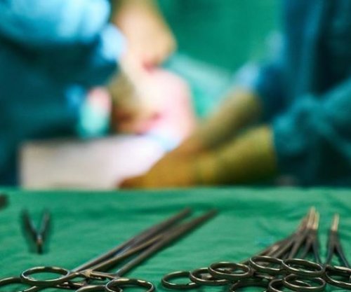 Kirurgët kryejnë operacionin e parë në botë nga distanca për goditjen në tru, përdorën teknologji robotike