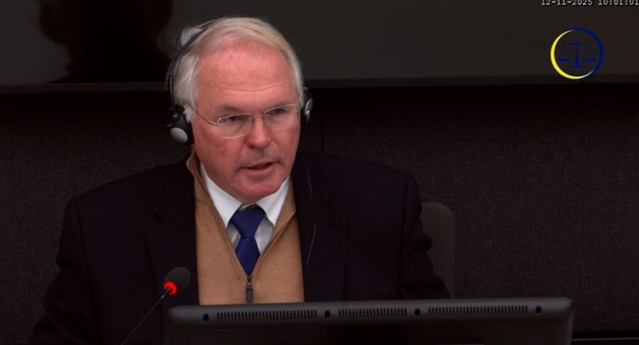 Hill  S kam dëgjuar që drejtoria politike ishte pjesë e shtabit të përgjithshëm