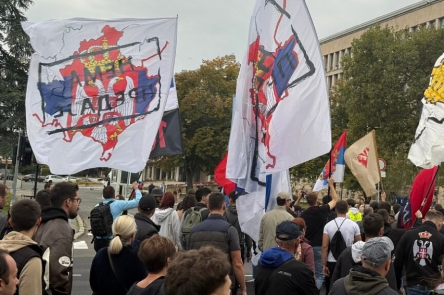 Parullat shoviniste në Serbi: Shqiptarët fyhen njëlloj nga përkrahësit edhe kundërshtarët e pushtetit