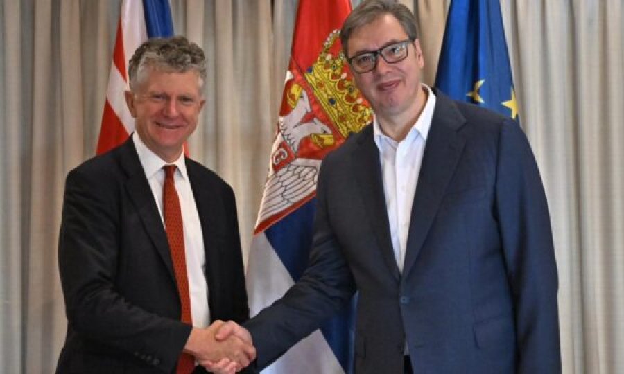 Vuçiqi takon Këshilltarin për Siguri Kombëtare të Kryeministrit britanik flasin për  përmirësim raportesh 