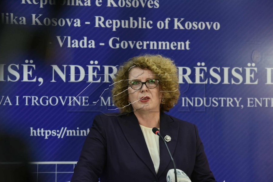 Hajdari e përjashton Kurtin nga skandali me rezervat shtetërore  sulmon Blerim Isufajn  Po më ndjekin politikisht