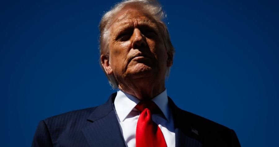 Trumpi kërkon verifikimin e bankave dhe demokratëve