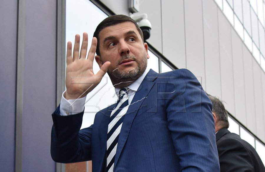 Memli Krasniqi jep dorëheqje nga posti i kryetarit të PDK-së