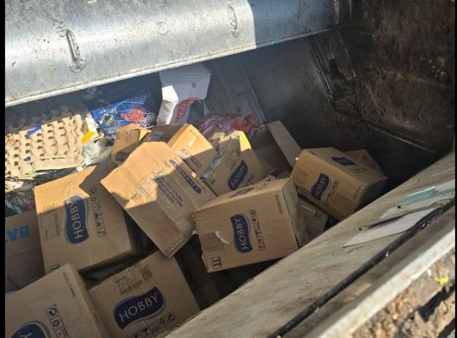 Shamponë të falsifikuar  Dogana asgjëson 324 pako