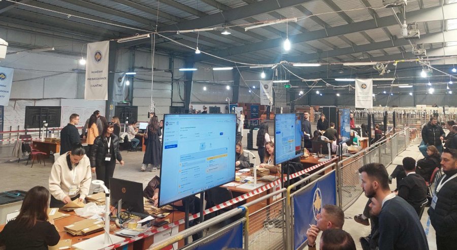 Përfund numërimi i votave me postë