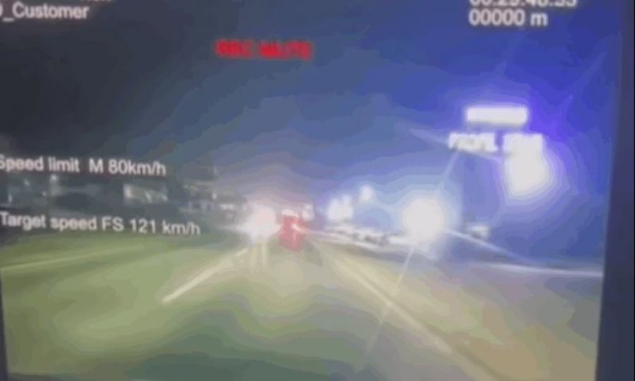 Në zonën 60 km/h voziti 124 km/h, gjobitet shoferi në Ferizaj