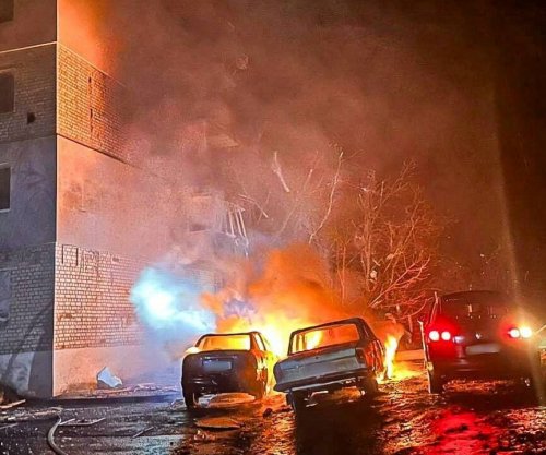 Rusia kryen sulme vdekjeprurëse në Ukrainë, teksa Zelensky niset drejt Parisit në kërkim të armëve