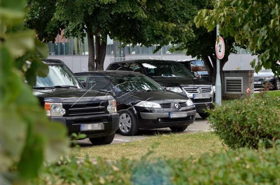 raportohet-se-qeveria-shpenzoi-rreth-2-5-milione-euro-per-blerjen-e-veturave-te-reja-zyrtare