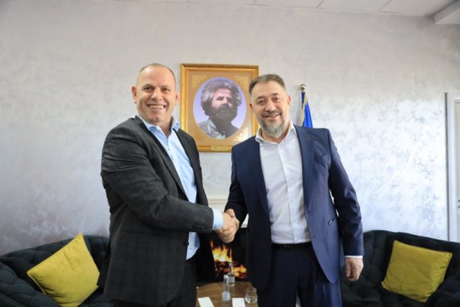 Lushtaku  Jam gjithmonë kundër që Lladrovci të kthehet në PDK