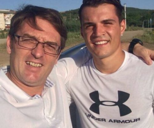 “Krenaria e kombit”, Ismet Munishi reagon pasi Granit Xhaka u fishkëllye në “Fadil Vokrri”