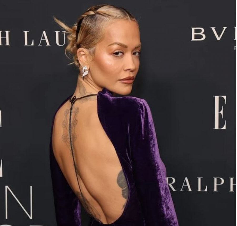 Rita Ora shndërron tatuazhet në pjesë të modës në daljen e saj të fundit në Hollywood