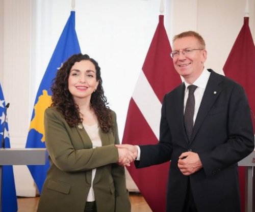 Osmani uron Letoninë për Ditën e Pavarësisë: Mirënjohëse për mbështetjen e palëkundur