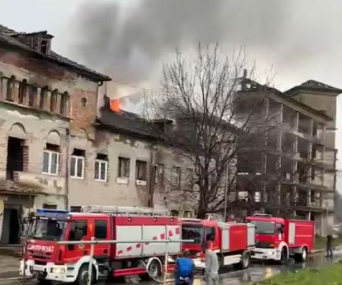 Tre të lënduar nga djegia e një objekti banesor në Fushë-Kosovë