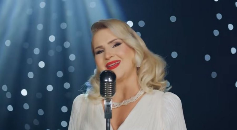  Dashuria e pare   kënga e re e Shyhrete Behlulit