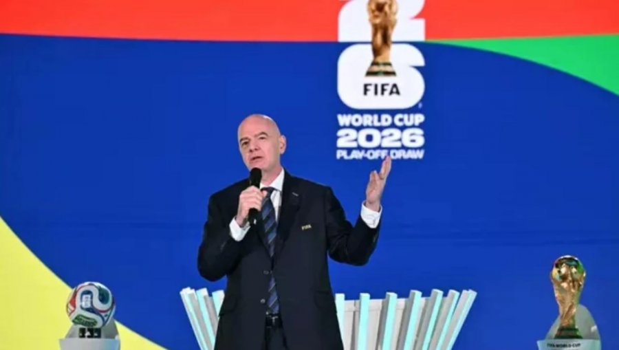 FIFA fshin posterin e Kupës së Botës pas reagimeve të ashpra nga tifozët