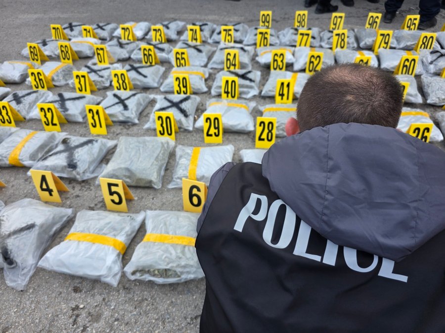 Kapen 120 kg drogë në një autobus në rajonin e Prishtinës  arrestohet shoferi