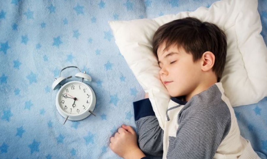 Gjumi gjatë ditës përmirëson kujtesën tek fëmijët